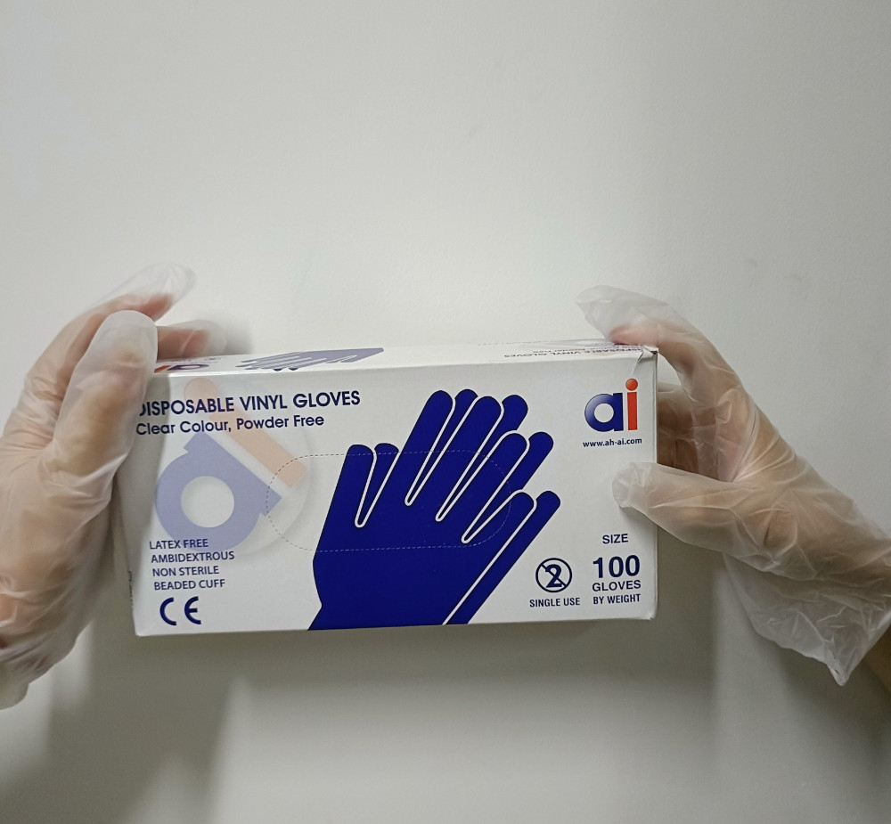 Smooth Powdered Vinyl Disposable Gloves Used In Food Processing