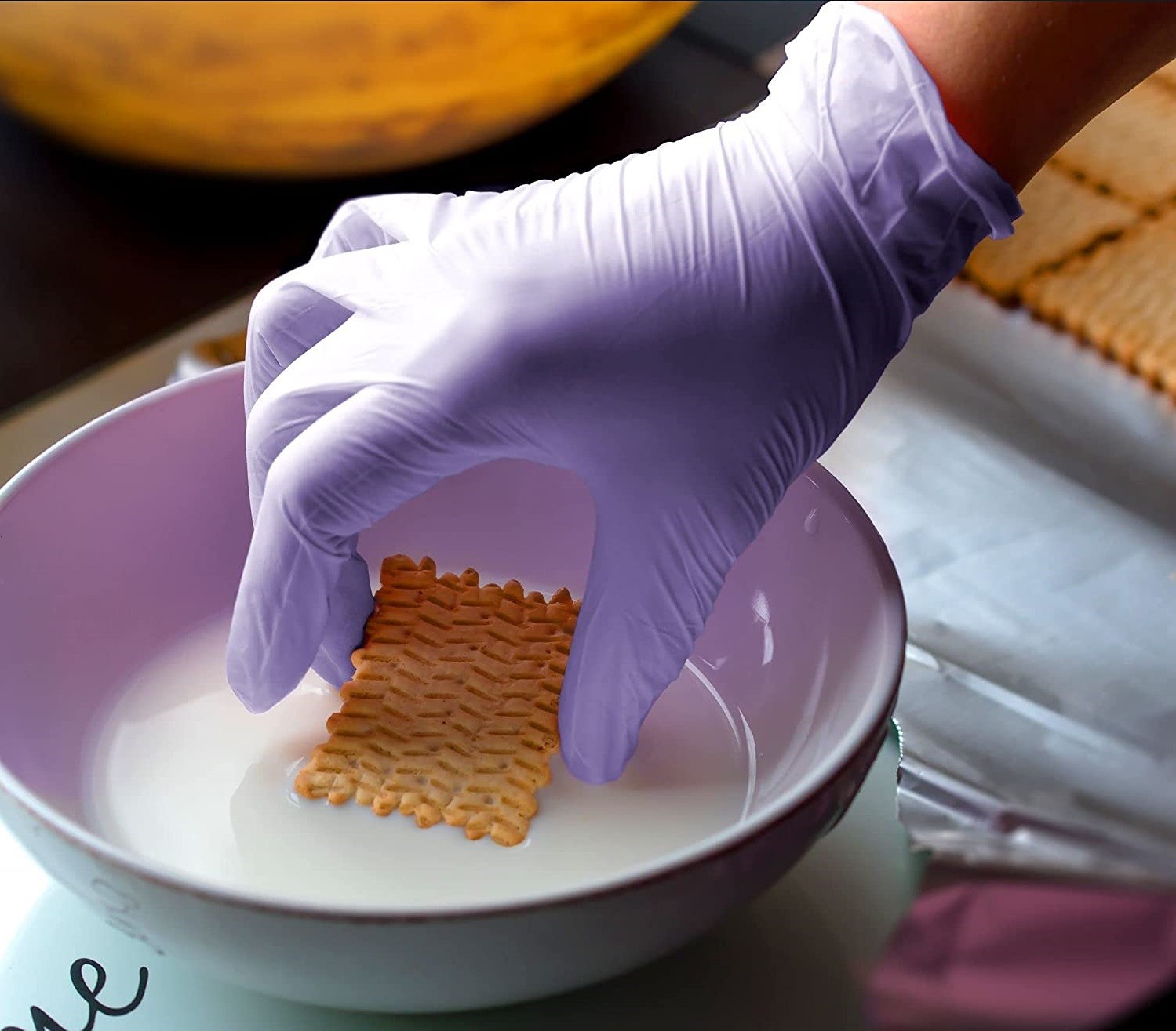 Nitrile Disposable Gloves - 3 Mil Nitrile Gloves Medium - Powder and Latex Free Rubber Gloves - Surgical Medical